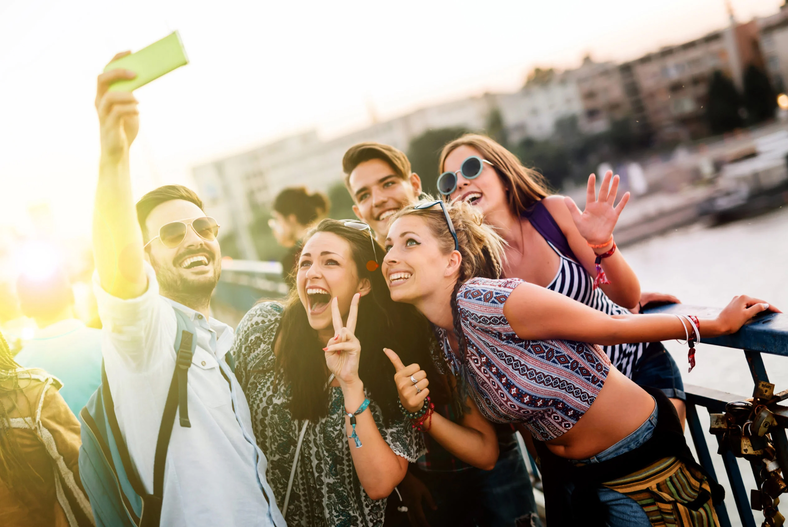 Mini-pensionarea: noua abordare a echilibrului între viața profesională și cea personală pentru Millennials și Gen Z