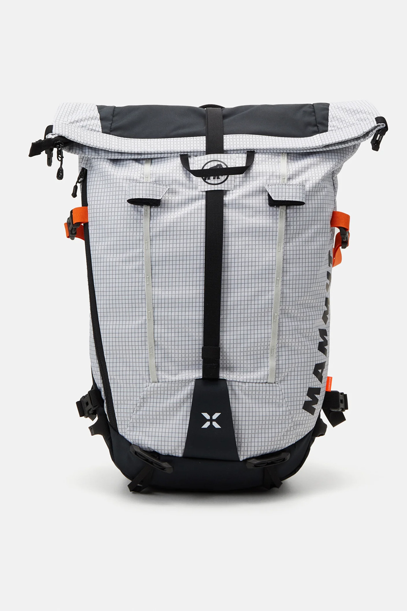 TRIOT28 - MAMMUT
