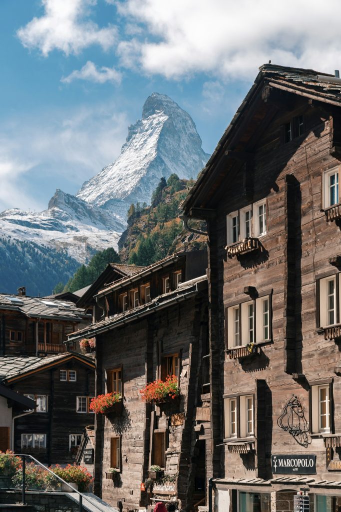 Zermatt Elveția – destinație alpină premium la început de an